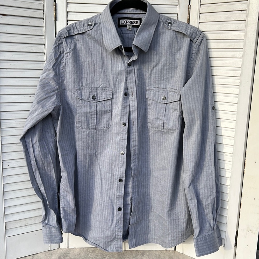 🌻 express Grey Fitted Button Down